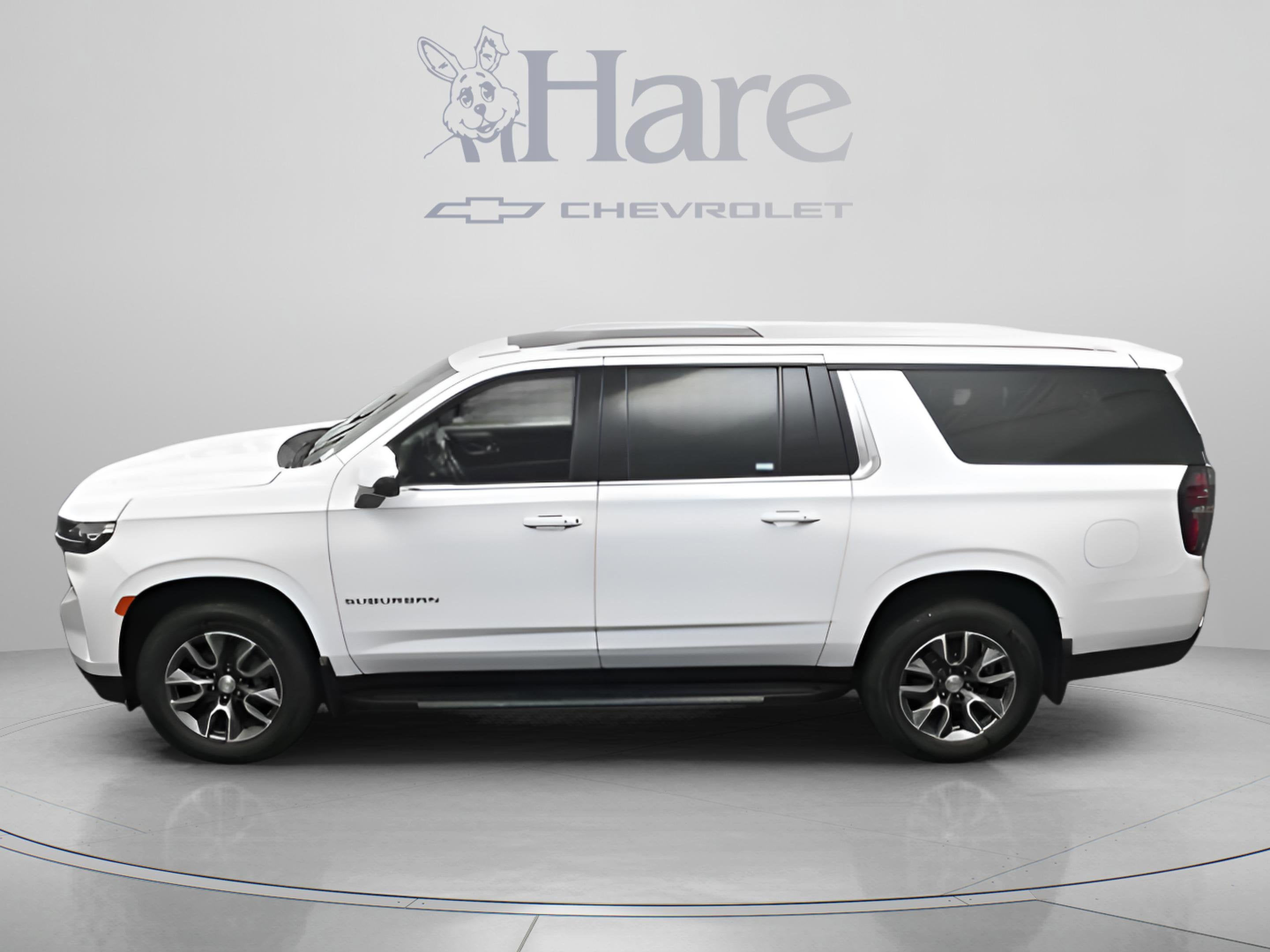 2023 Chevrolet Suburban LT