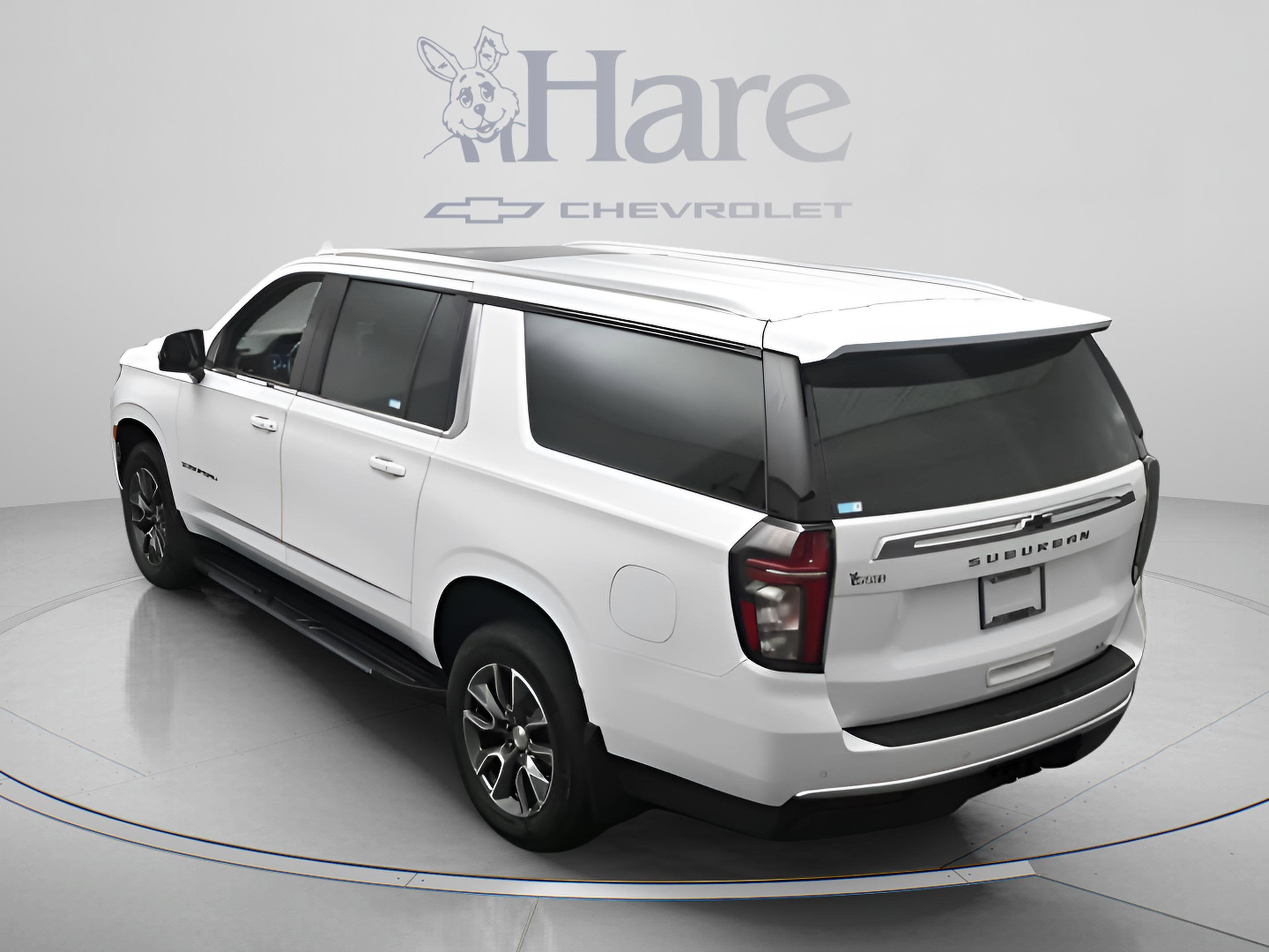 2023 Chevrolet Suburban LT