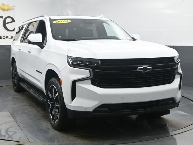 2024 Chevrolet Suburban RST
