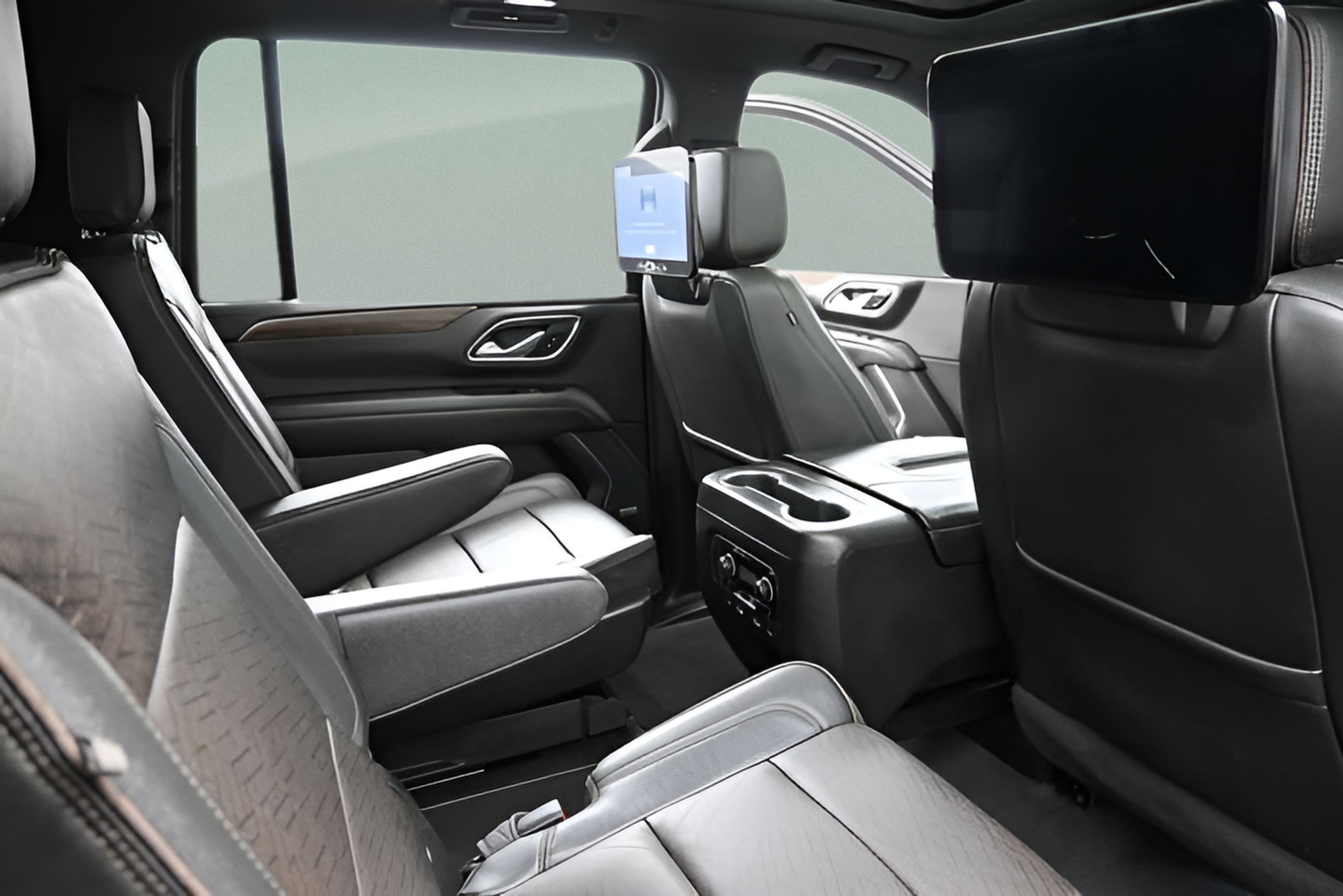 2022 Chevrolet Suburban High Country