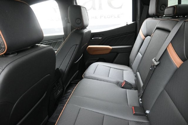 2025 GMC Canyon AT4