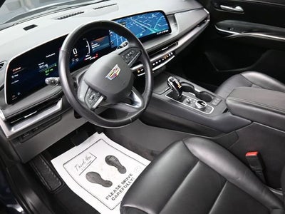 2025 Cadillac XT4 Premium Luxury