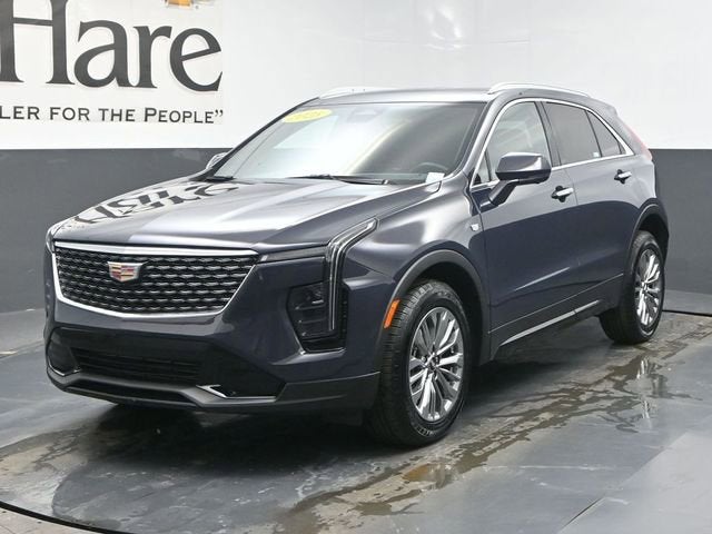 2025 Cadillac XT4 Premium Luxury
