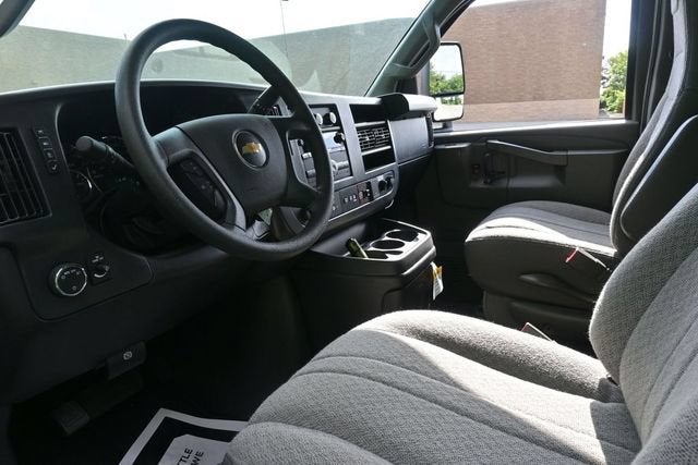 2026 Chevrolet Express Cutaway 3500 1WT