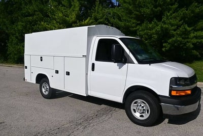 2026 Chevrolet Express Cutaway 3500 1WT