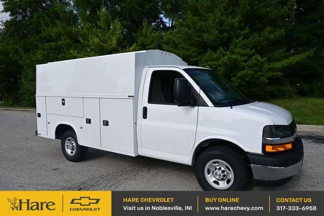 2026 Chevrolet Express Cutaway 3500 1WT