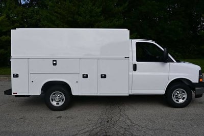 2026 Chevrolet Express Cutaway 3500 1WT