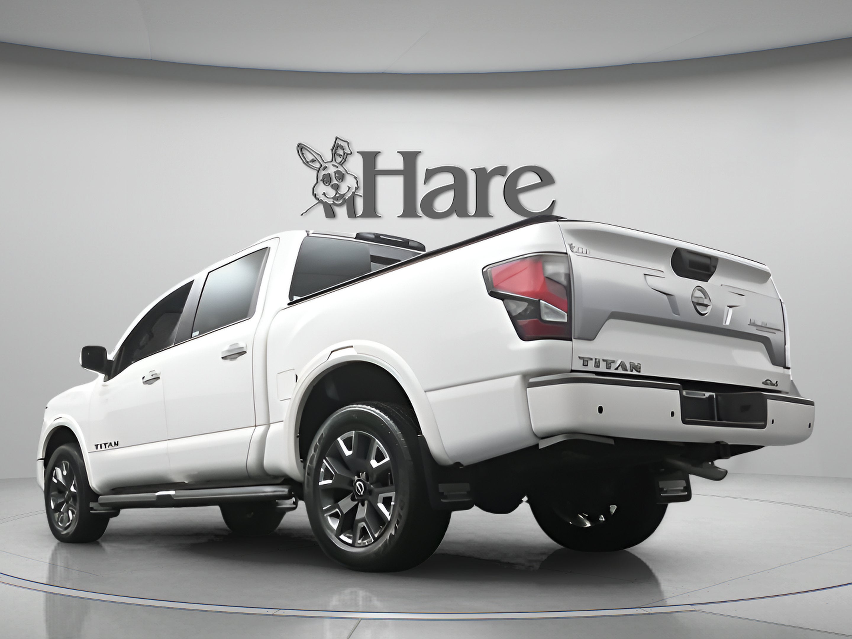 2023 Nissan TITAN Crew Cab Platinum Reserve 4x4