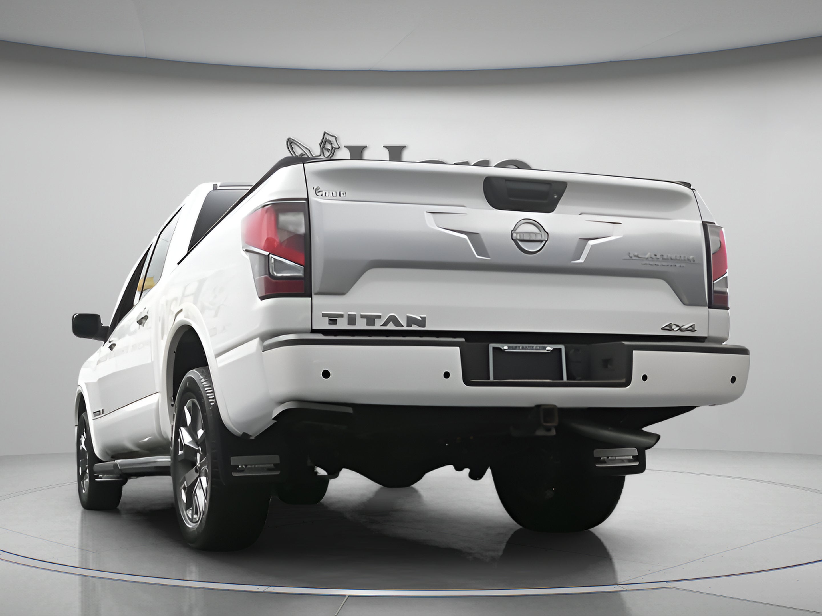 2023 Nissan TITAN Crew Cab Platinum Reserve 4x4