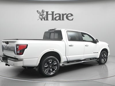 2023 Nissan TITAN Crew Cab Platinum Reserve 4x4