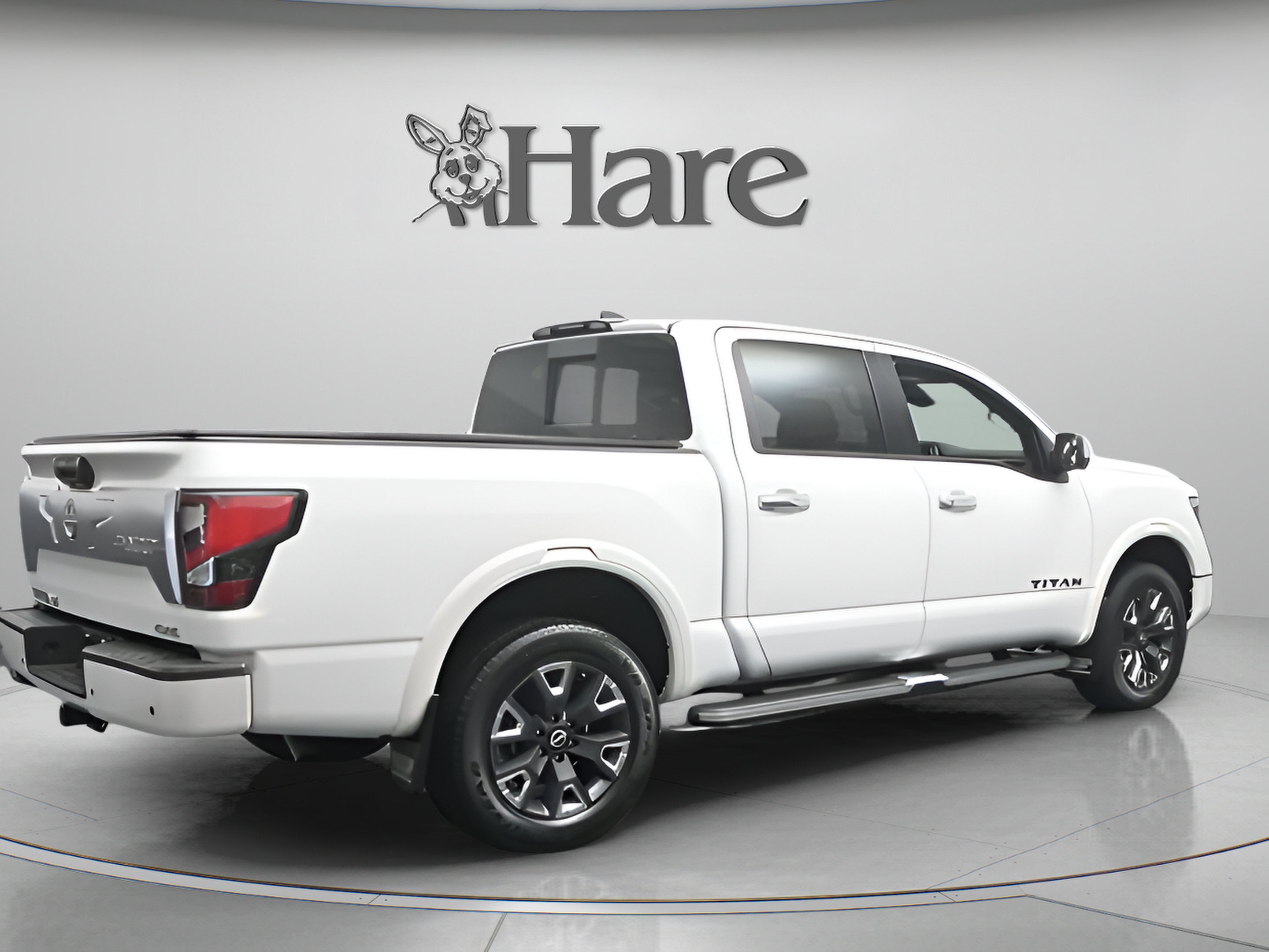 2023 Nissan TITAN Crew Cab Platinum Reserve 4x4