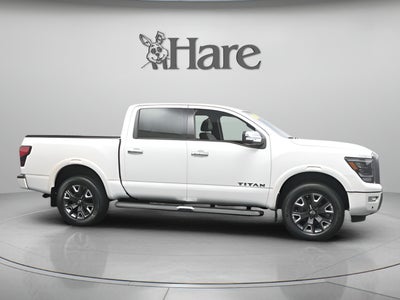 2023 Nissan TITAN Crew Cab Platinum Reserve 4x4