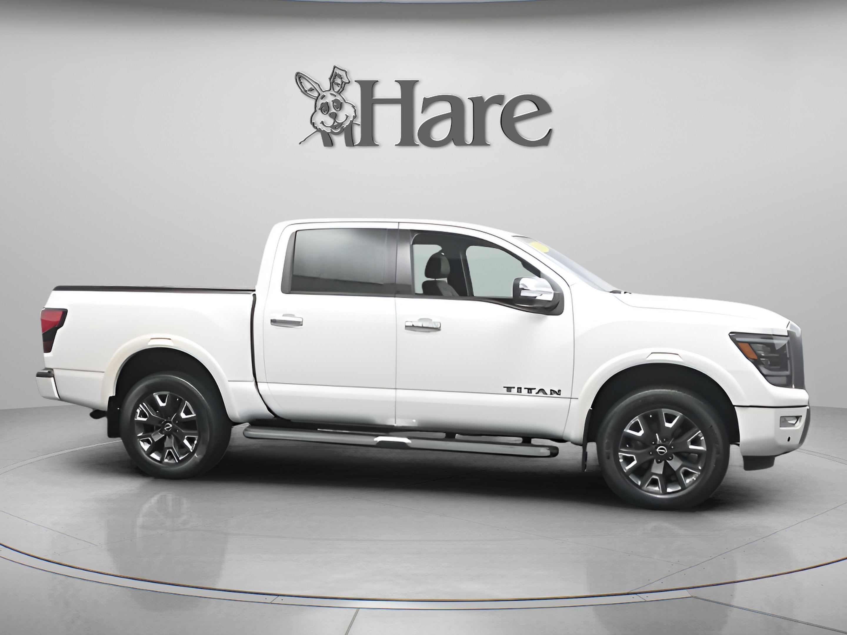 2023 Nissan TITAN Crew Cab Platinum Reserve 4x4