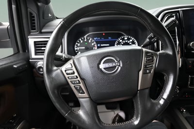 2023 Nissan TITAN Crew Cab Platinum Reserve 4x4