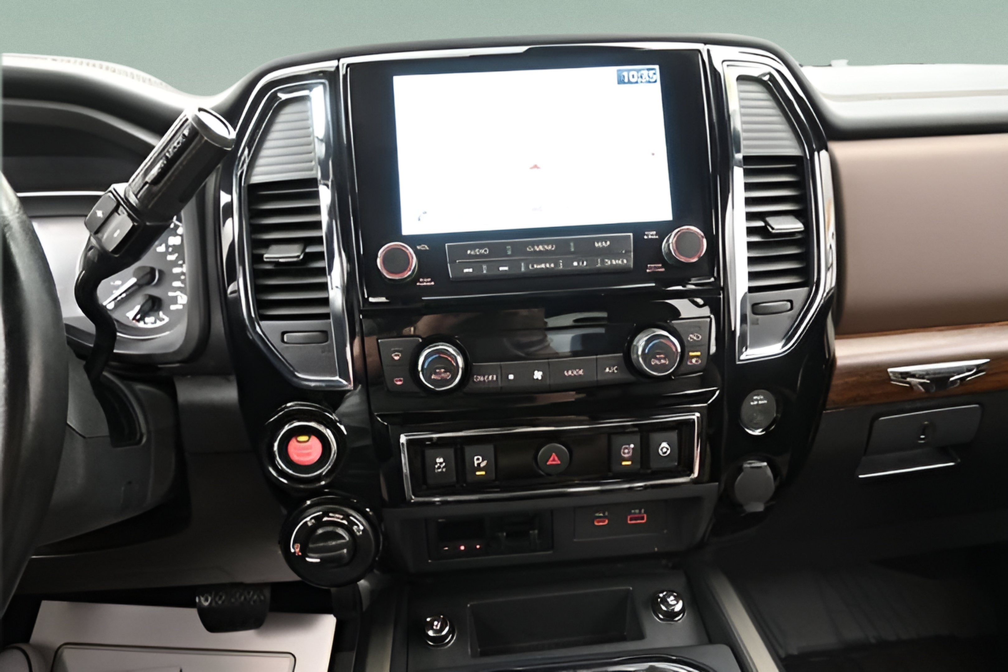 2023 Nissan TITAN Crew Cab Platinum Reserve 4x4