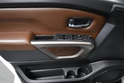 2023 Nissan TITAN Crew Cab Platinum Reserve 4x4