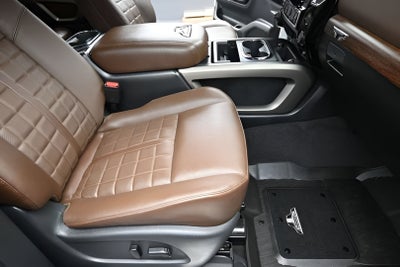 2023 Nissan TITAN Crew Cab Platinum Reserve 4x4