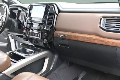 2023 Nissan TITAN Crew Cab Platinum Reserve 4x4