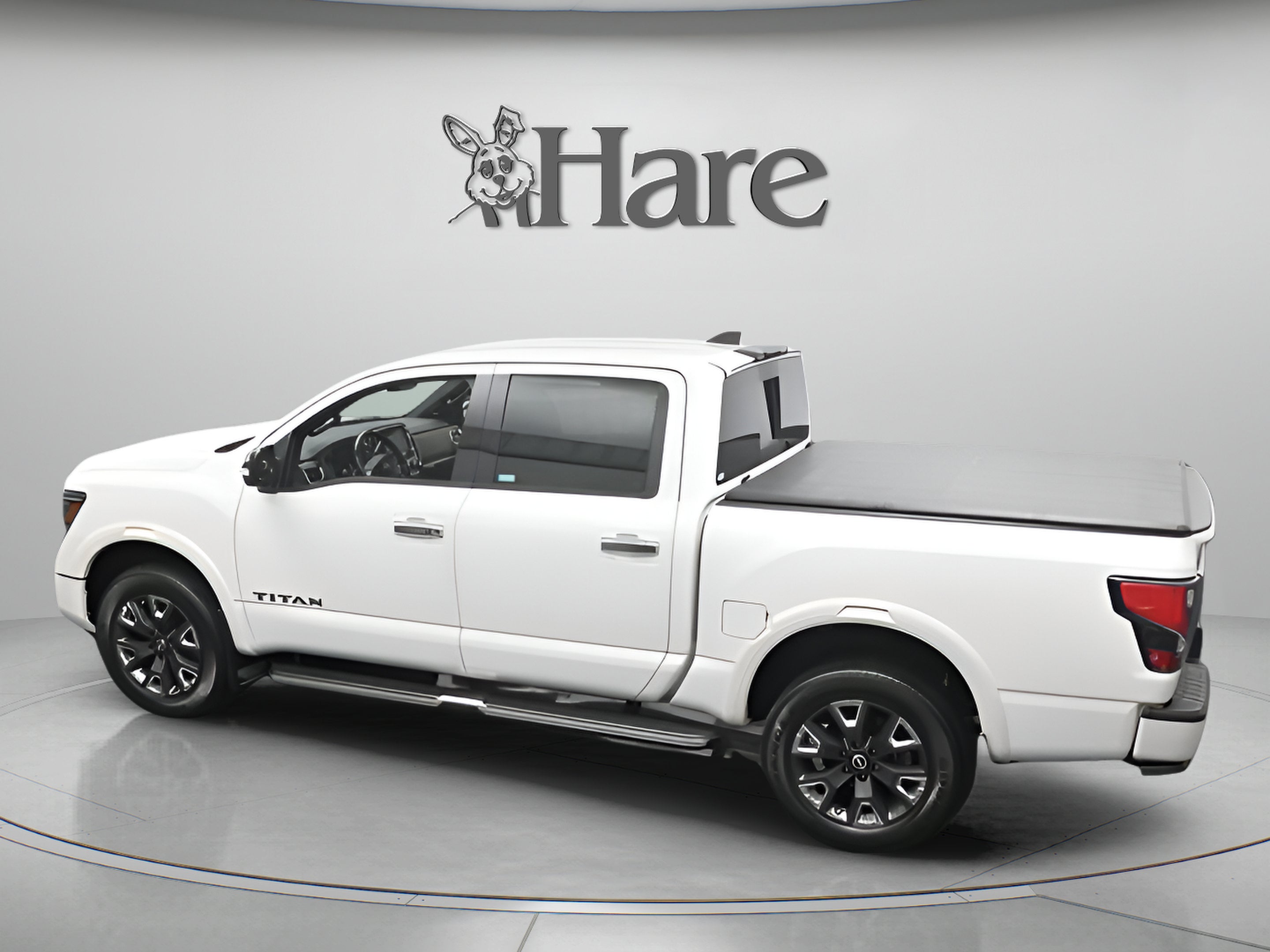 2023 Nissan TITAN Crew Cab Platinum Reserve 4x4