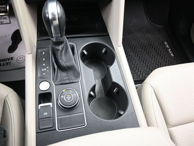 2019 Volkswagen Atlas 3.6L V6 SE w/Technology R-Line