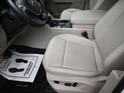 2019 Volkswagen Atlas 3.6L V6 SE w/Technology R-Line
