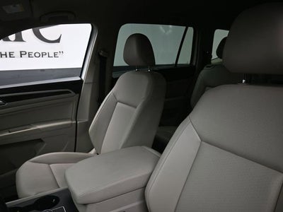 2019 Volkswagen Atlas 3.6L V6 SE w/Technology R-Line