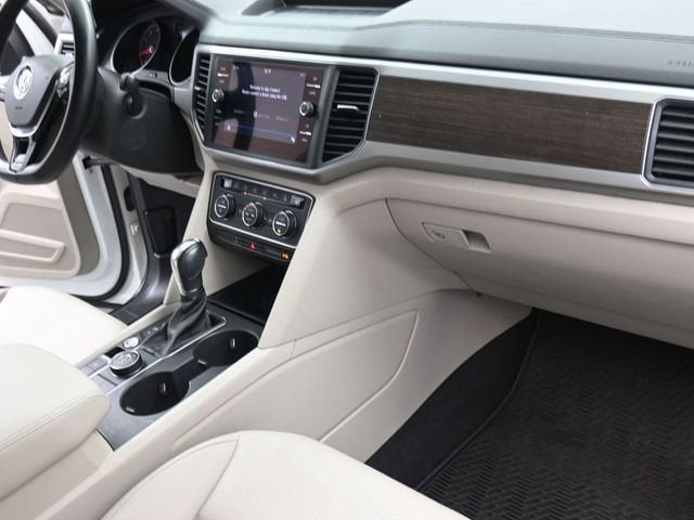 2019 Volkswagen Atlas 3.6L V6 SE w/Technology R-Line