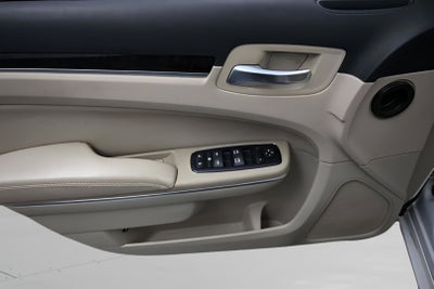 2011 Chrysler 300 Limited
