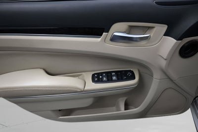 2011 Chrysler 300 Limited