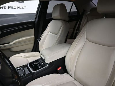 2020 Chrysler 300 Touring L