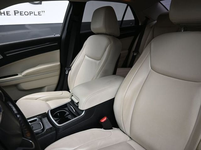 2020 Chrysler 300 Touring L