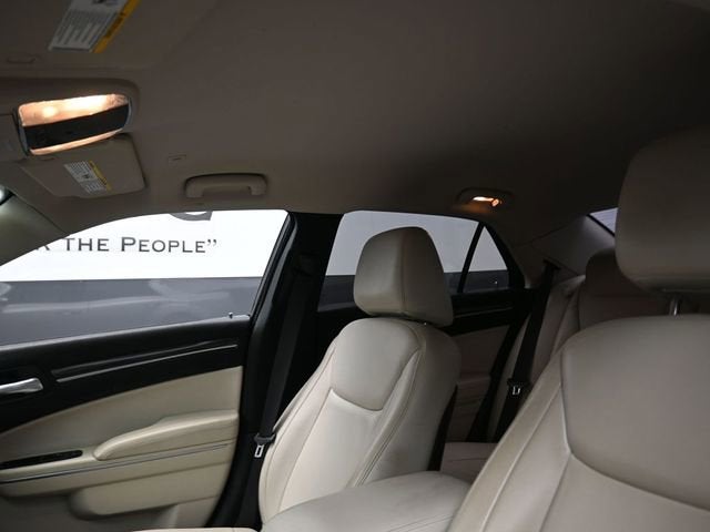 2020 Chrysler 300 Touring L