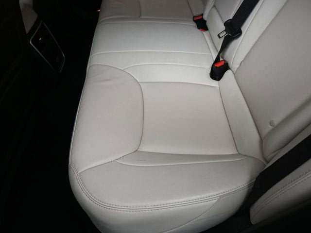 2020 Chrysler 300 Touring L