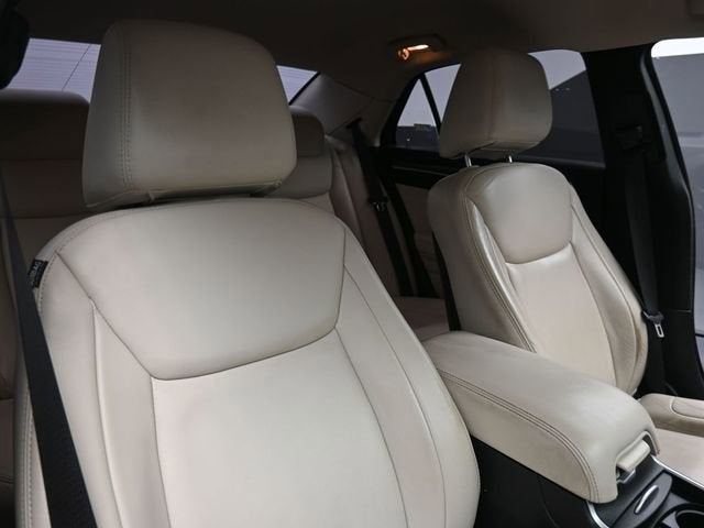 2020 Chrysler 300 Touring L