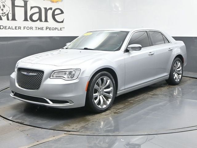 2020 Chrysler 300 Touring L