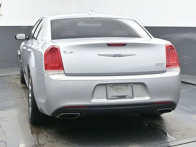 2020 Chrysler 300 Touring L