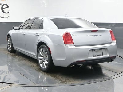 2020 Chrysler 300 Touring L
