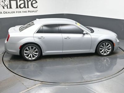 2020 Chrysler 300 Touring L