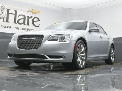 2020 Chrysler 300 Touring L