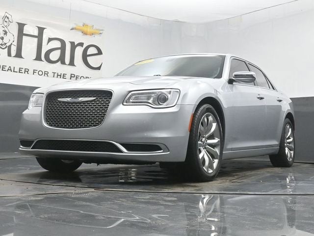 2020 Chrysler 300 Touring L