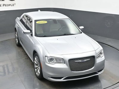 2020 Chrysler 300 Touring L