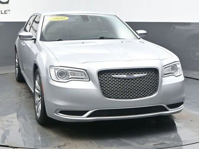 2020 Chrysler 300 Touring L