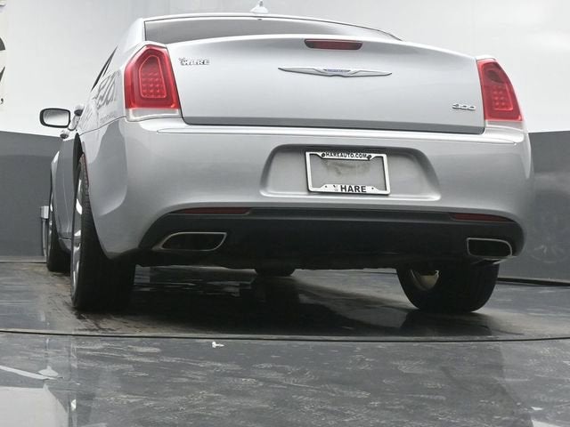 2020 Chrysler 300 Touring L