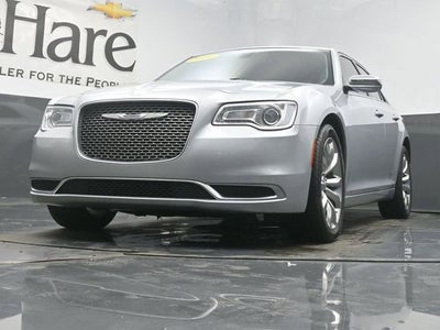 2020 Chrysler 300 Touring L