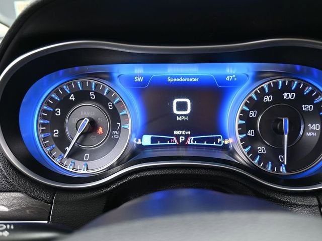 2020 Chrysler 300 Touring L