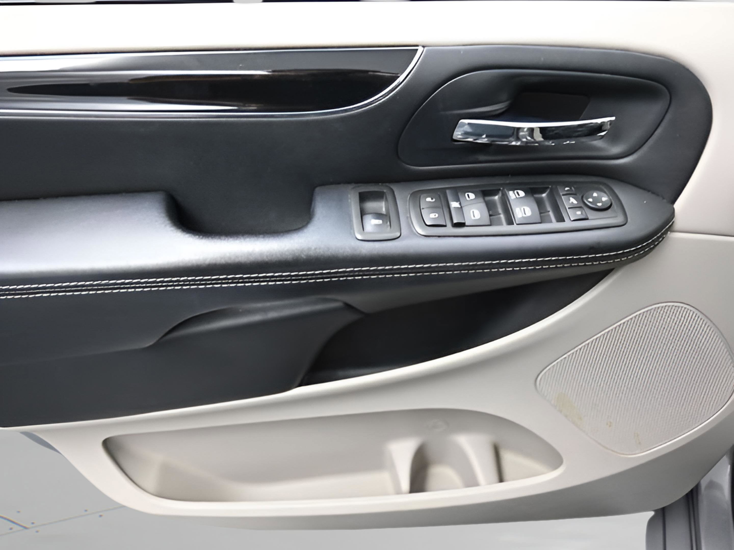 2014 Chrysler Town & Country Touring-L 30th Anniversary