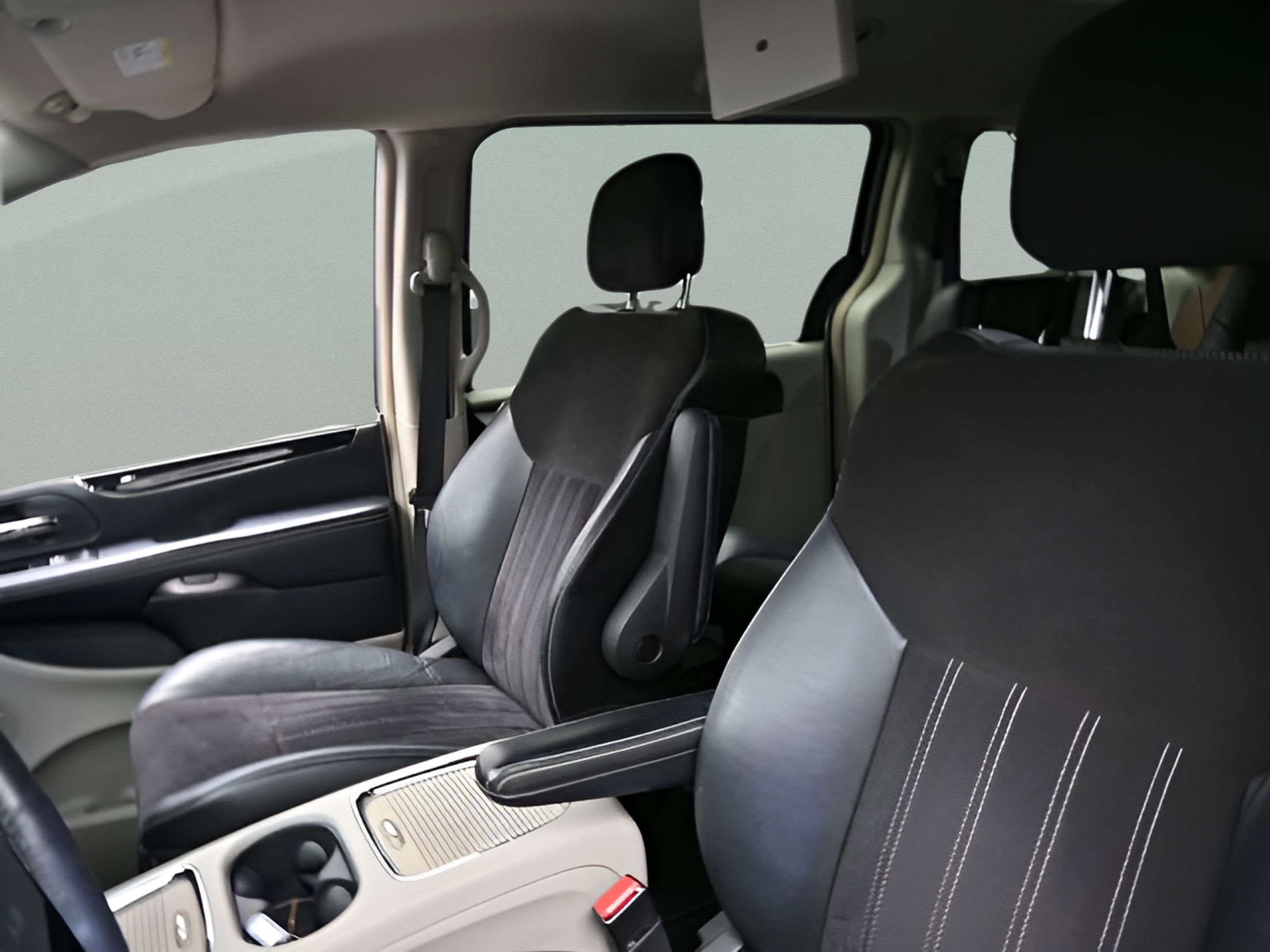 2014 Chrysler Town & Country Touring-L 30th Anniversary