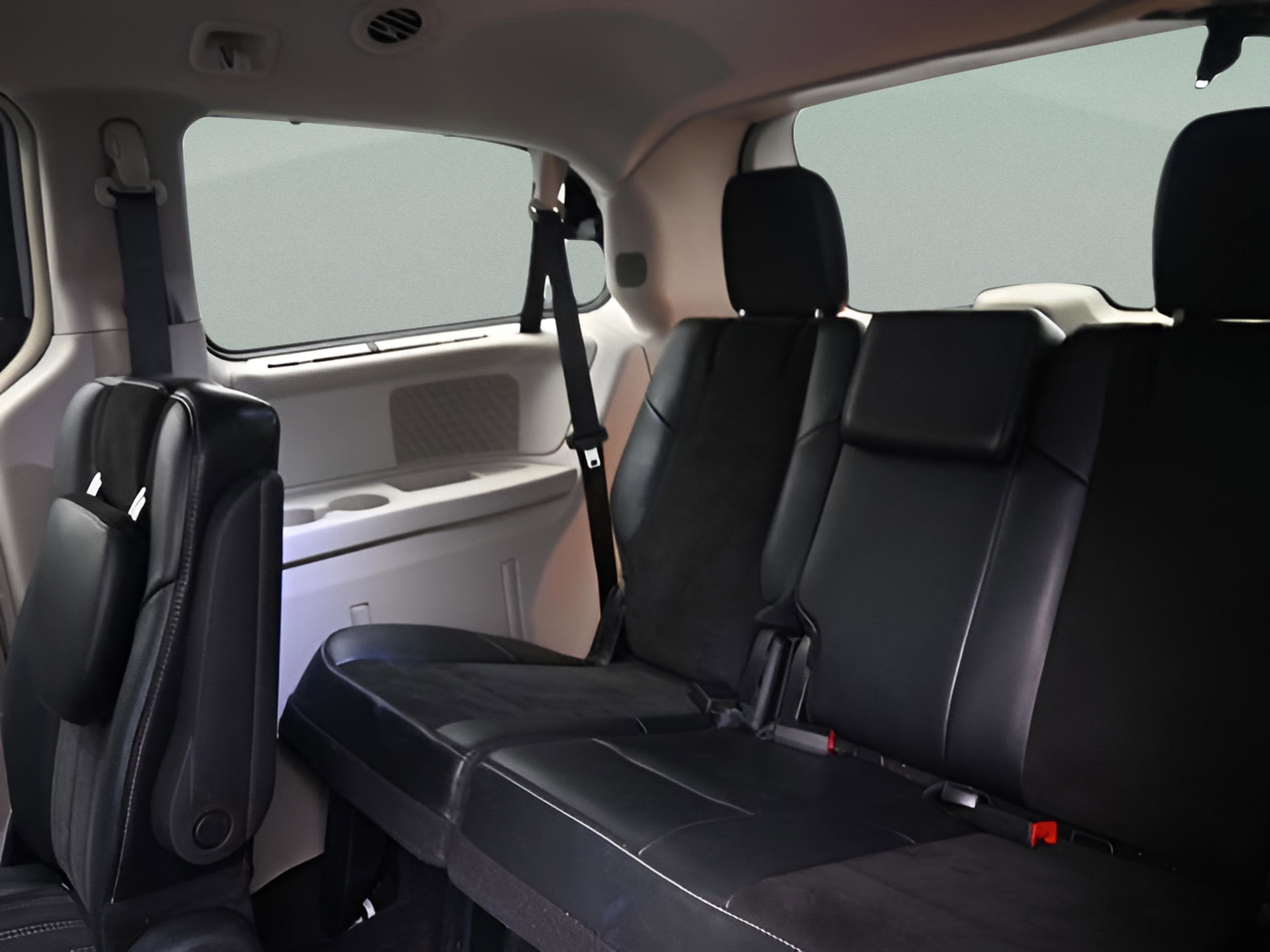 2014 Chrysler Town & Country Touring-L 30th Anniversary