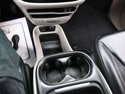 2020 Chrysler Voyager LXI