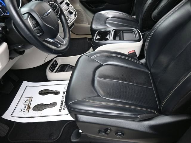 2020 Chrysler Voyager LXI